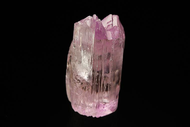 SPODUMENE var. Kunzite